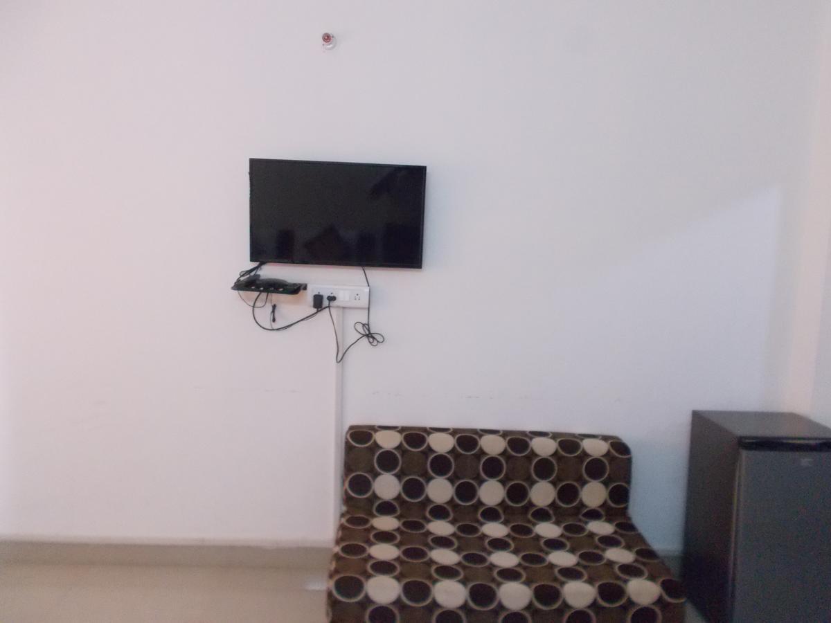 The Radiance Suites And Apartment New Delhi Exteriör bild