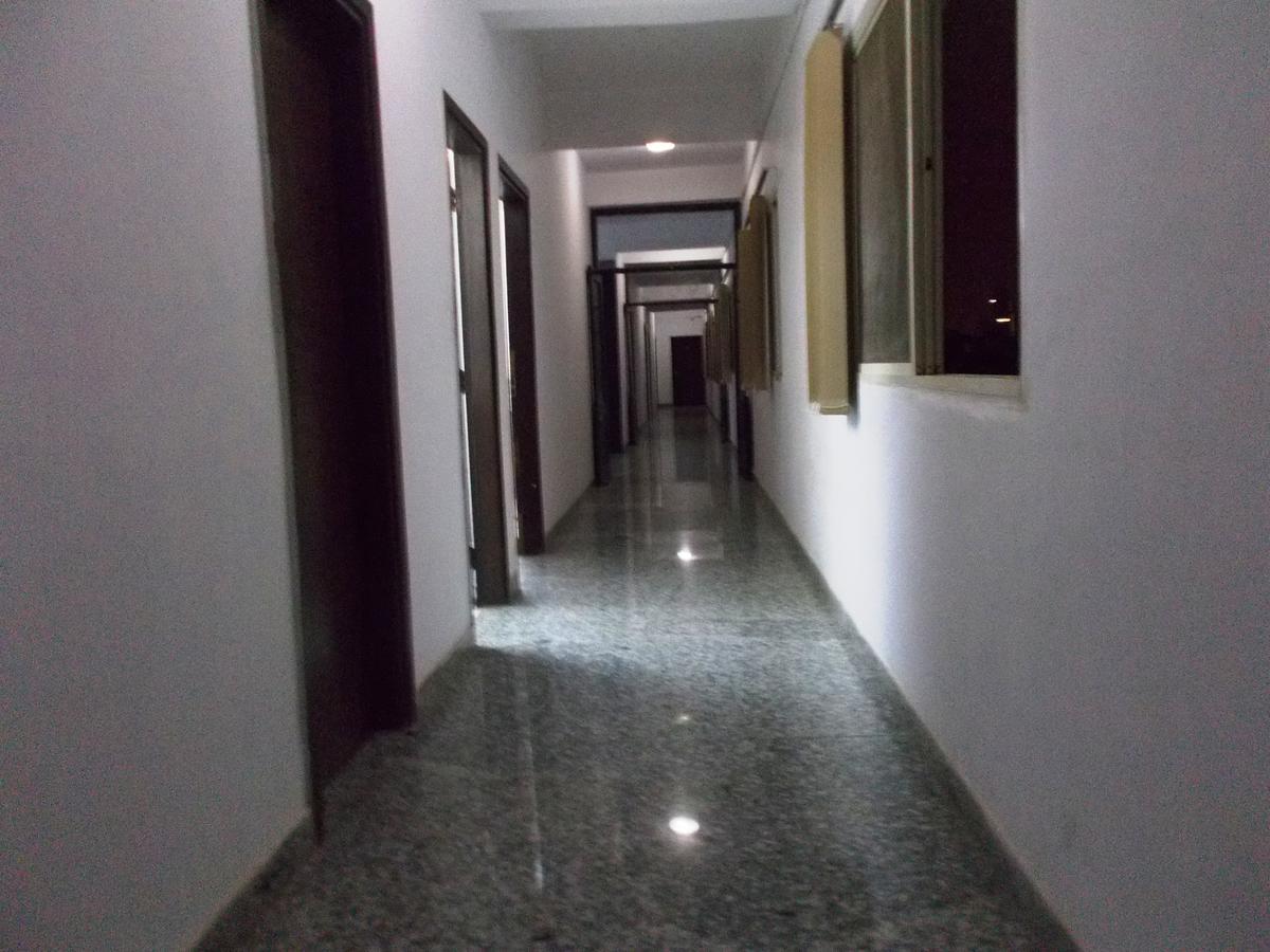 The Radiance Suites And Apartment New Delhi Exteriör bild