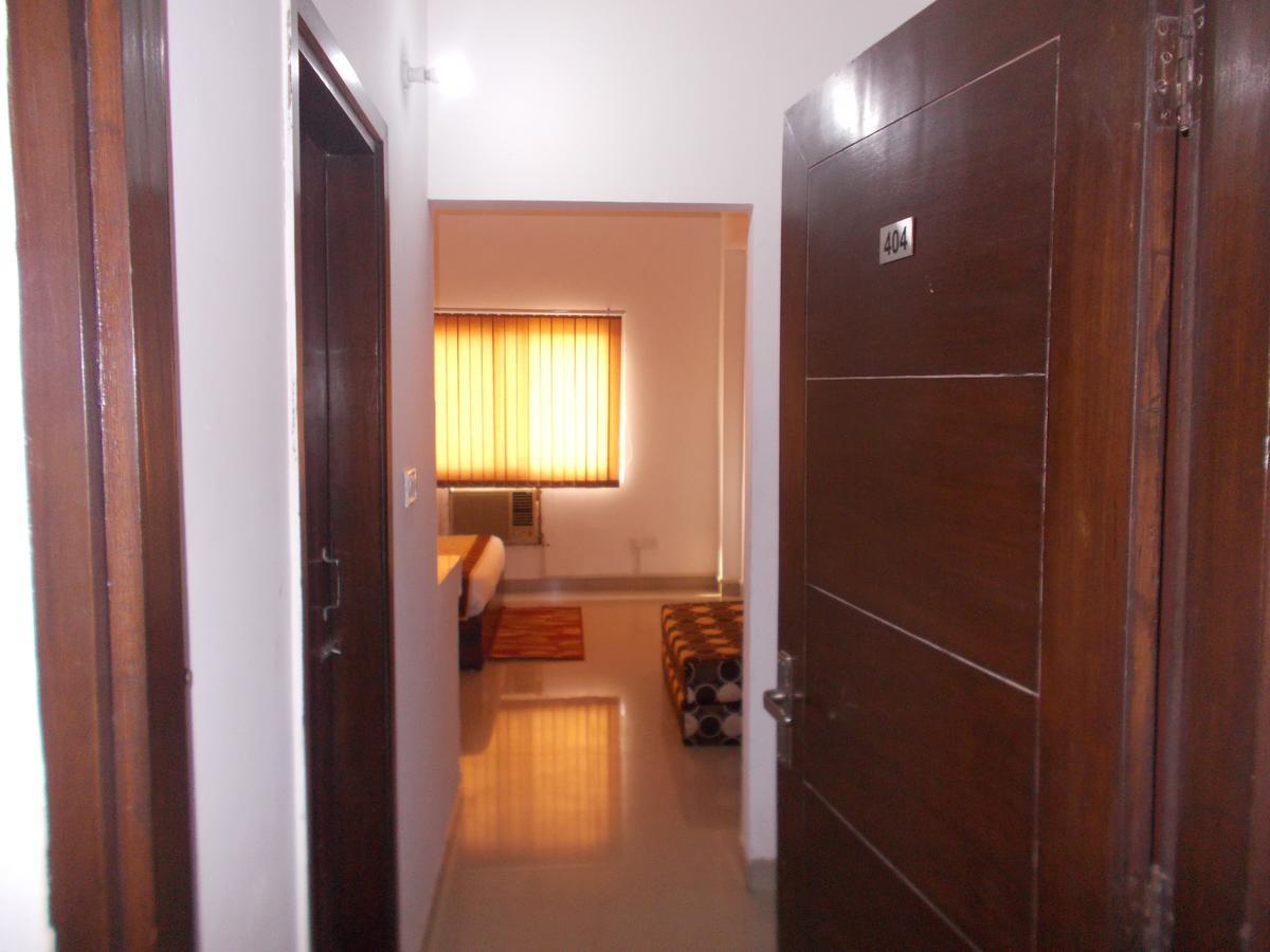 The Radiance Suites And Apartment New Delhi Exteriör bild