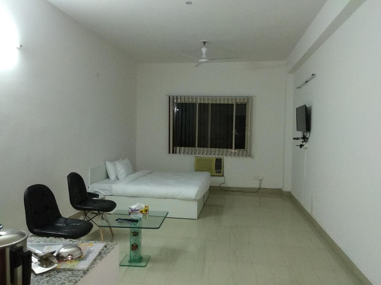 The Radiance Suites And Apartment New Delhi Exteriör bild
