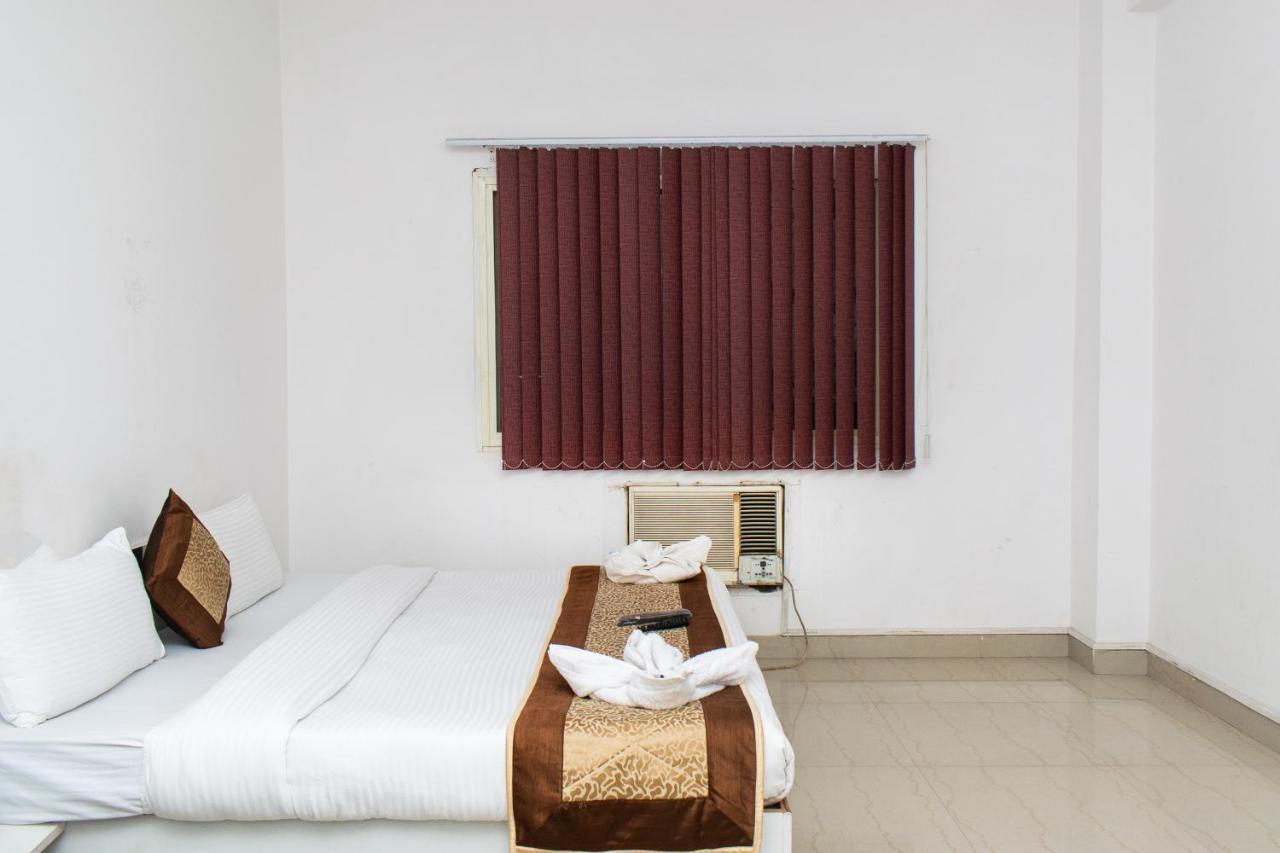 The Radiance Suites And Apartment New Delhi Exteriör bild