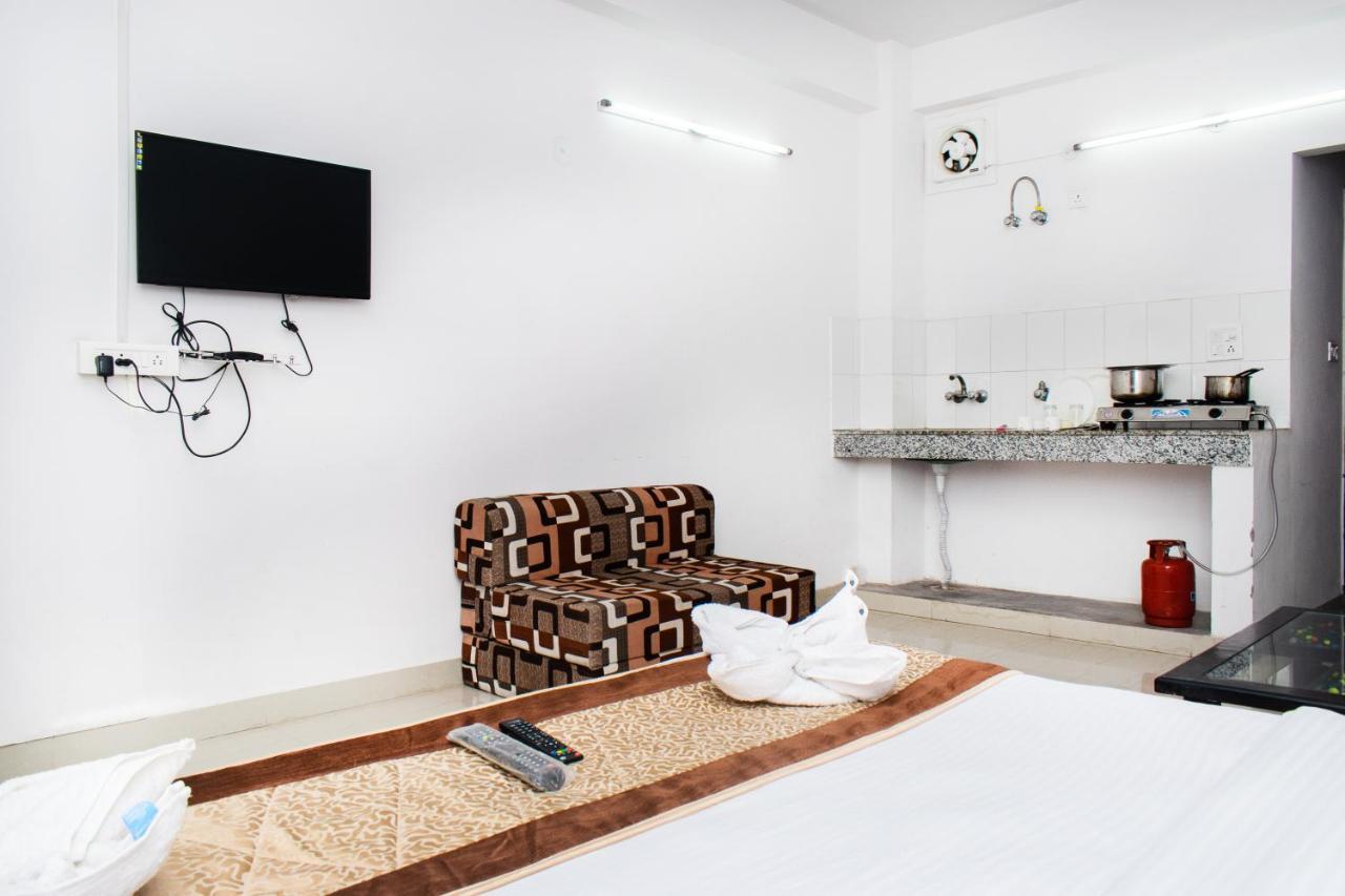 The Radiance Suites And Apartment New Delhi Exteriör bild